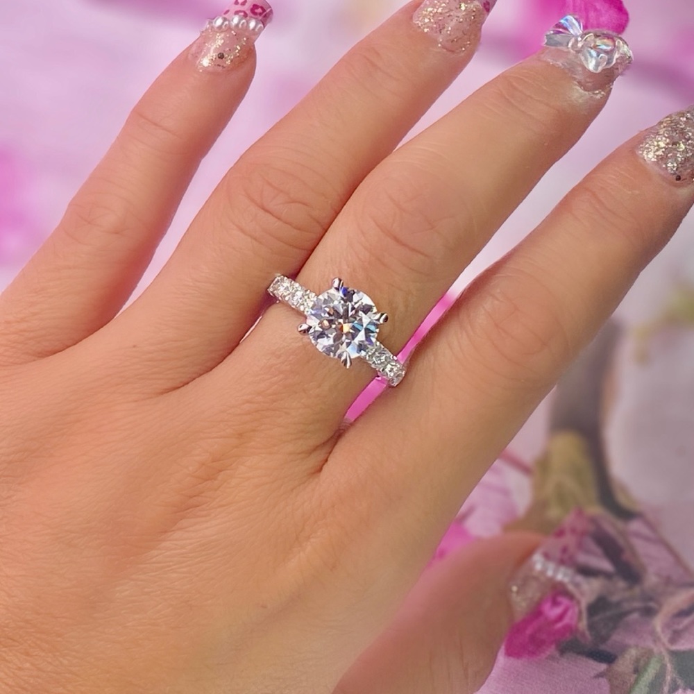 4.5ct moissanite ring with certificate